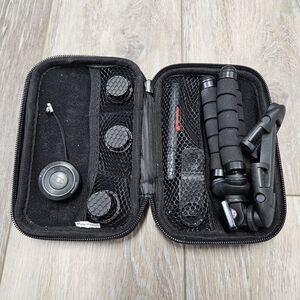 Insignia Universal Cell Phone Camera 3 Lens Kit Shutter Control Carrying Case
